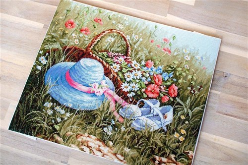 Meadow With Poppies Cross Stitch Kit