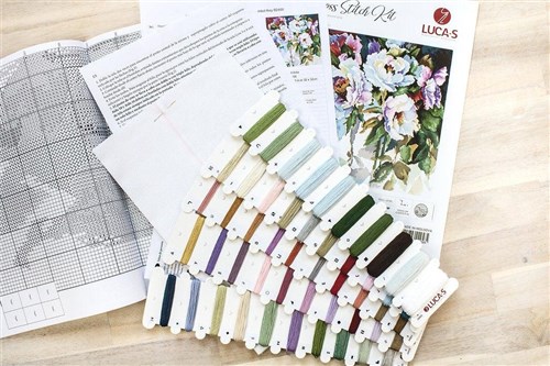 White Roses Cross Stitch Kit
