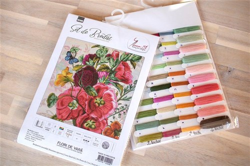 Summer Fowers Cross Stitch Kit