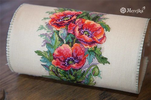 Vintage Poppies Cross Stitch Kit