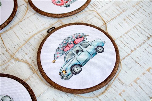 Christmas Retro Cars Cross Stitch Kit