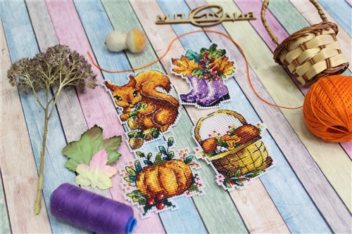 Autumn Magnet Plastic Canvas Cross Stitch Kit