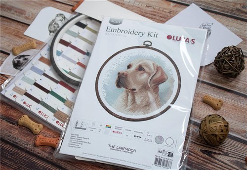 The Labrador Cross Stitch Kit