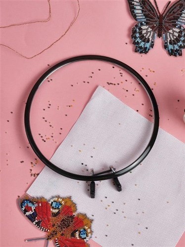 Large Spring Metal Embroidery Hoop Nurge - Deep Black