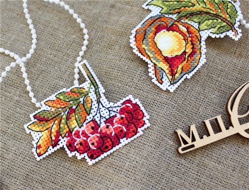 Autumn Gifts Magnets Cross Stitch Kit