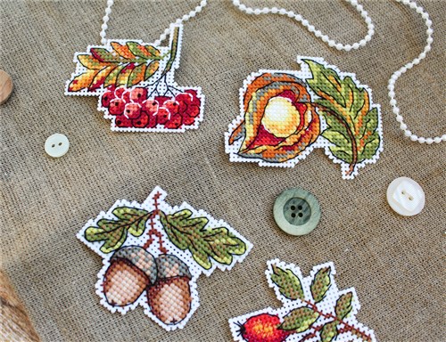 Autumn Gifts Magnets Cross Stitch Kit