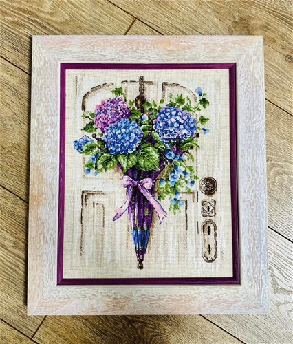 Umbrella Wreath Cross Stitch Kit