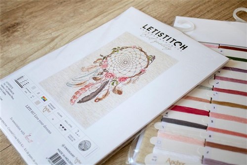 Counted Cross Stitch Kit Live your dreams Leti957