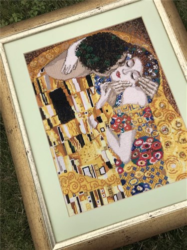 The Kiss after G. Klimt's Painting R1170 Counted Cross Stitch Kit
