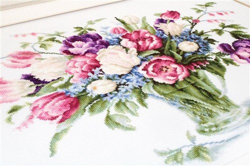 Tulips Cross Stitch Kit