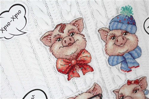 Cute Piggies Plastic Canvas Cross Stitch Kit