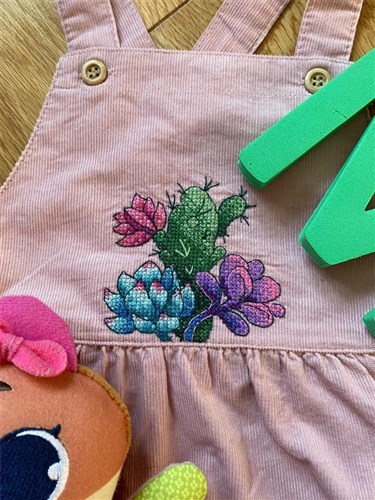 Cactuses Cross Stitch on Clothes kit B-240 / SV-240