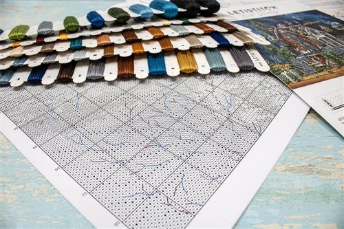 Decorating the Haunted House L8045 Counted Cross Stitch Kit