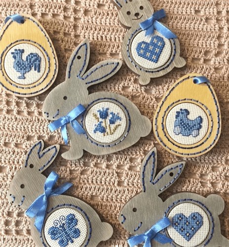 Easter Charms Cross-Stitch Kit with Wooden Frames DI-33