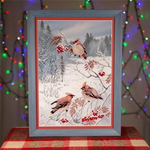 BT-528C Embellished stitch kit Crystal Art "Winter treat"