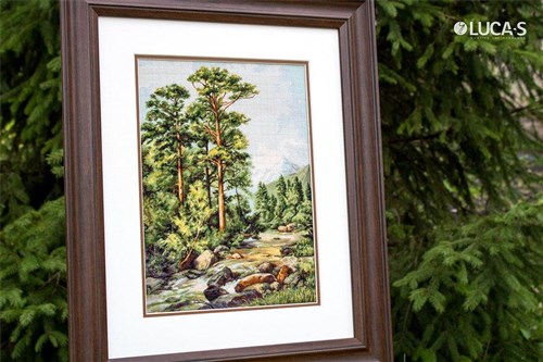 Mountain River B522L Counted Cross-Stitch Kit
