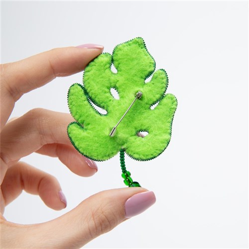 Beadwork kit for creating brooch Crystal Art Monstera BP-345C