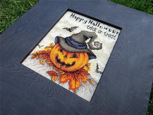 Counted Cross Stitch Kit Trick or treat Leti956