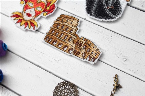Italy Magnets P-309 / SR-309 Plastic Canvas Counted Cross Stitch Kit