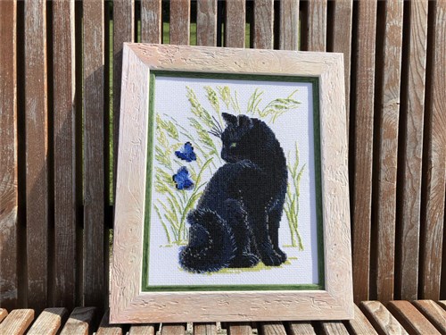 Black Cat R2001 Counted Cross Stitch Kit
