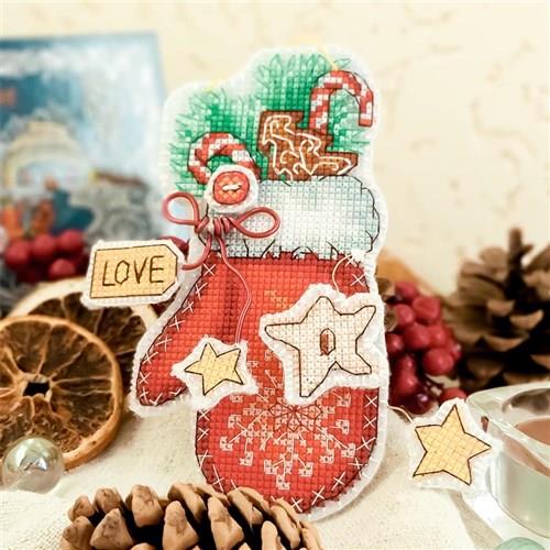 Christmas tree toy. Plastic Canvas Cross-stitch kit T-03C