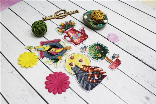 Spring. Magnets SR-578  Plastic Canvas Counted Cross Stitch Kit
