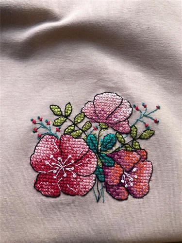 Scarlet Charm SV-249 Counted Cross-Stitch Kit