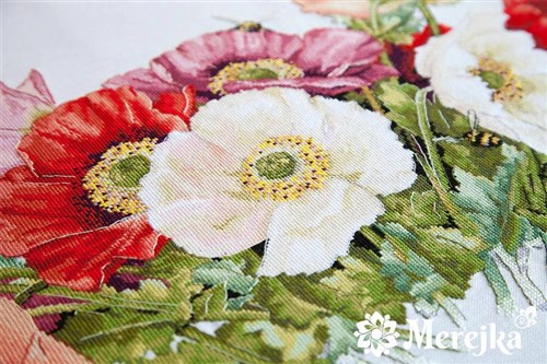 Poppies K-33 Counted Cross-Stitch Kit