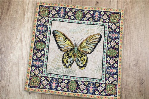 Counted Cross Stitch Kit Vintage Butterfly Leti981