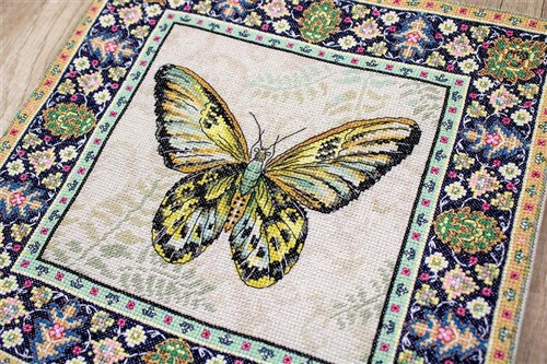 Counted Cross Stitch Kit Vintage Butterfly Leti981