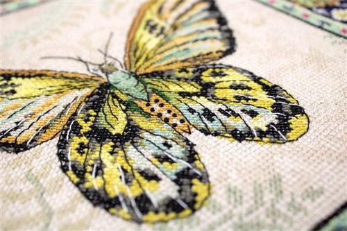 Counted Cross Stitch Kit Vintage Butterfly Leti981