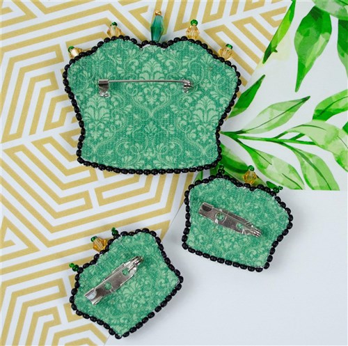 Bead Embroidery Decoration Kit  - Symbol of the monarch AD-229