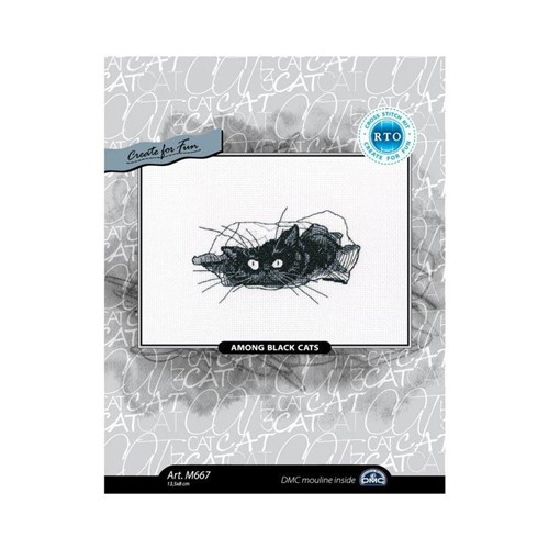 Among black cats M667 Counted Cross Stitch Kit