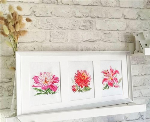Dahlia 0-139 Counted Cross-Stitch Kit