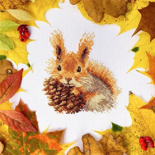 Squirell 0-173 Counted Cross-Stitch Kit