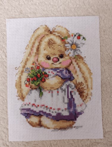 Rabbit Mi. Strawberry 0-179 Counted Cross-Stitch Kit