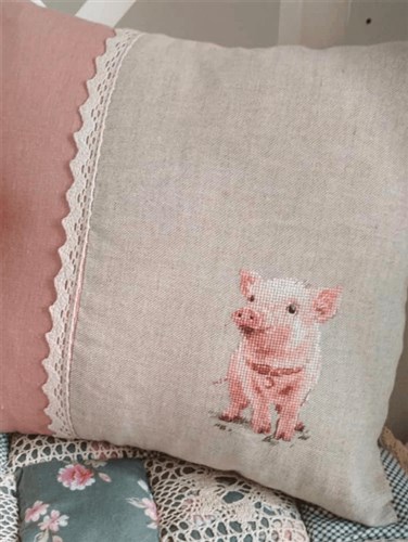 Piggy 0-185 Counted Cross-Stitch Kit