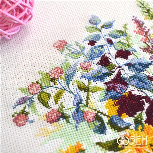 Bouquet with dandelions 1072 Counted Cross Stitch Kit