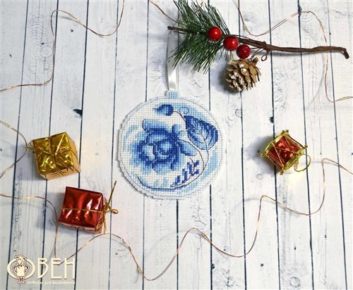 Christmas tree toy.Gzhel 1149 Plastic Canvas Counted Cross Stitch Kit