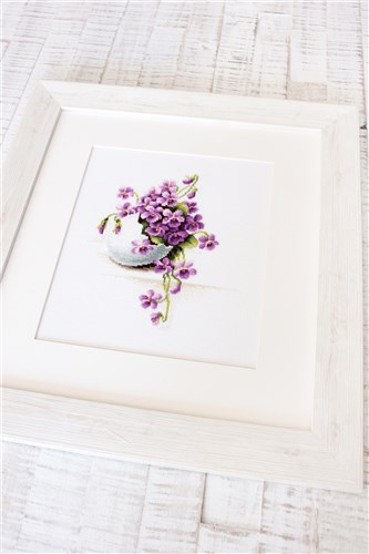 Easter greeting card B104L Counted Cross-Stitch Kit