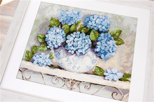 Hydrangeas  B2328L Counted Cross-Stitch Kit