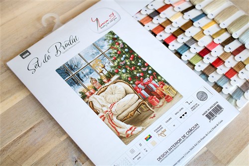Christmas interior design B599L Counted Cross-Stitch Kit