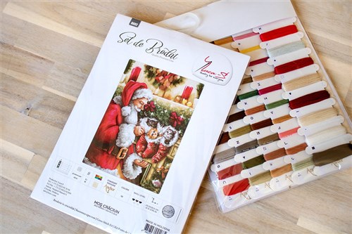 Santa Claus B602L Counted Cross-Stitch Kit