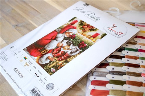 Santa Claus B602L Counted Cross-Stitch Kit