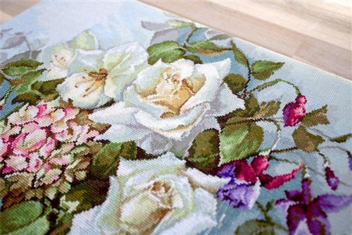 Bouquet with Roses BA2363L Counted Cross-Stitch Kit