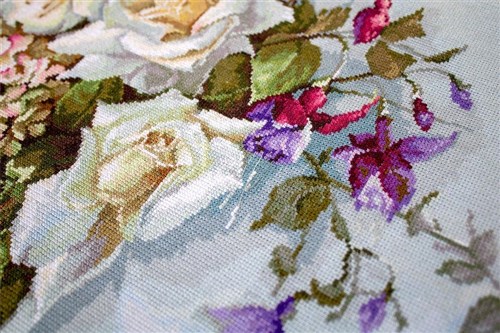 Bouquet with Roses BA2363L Counted Cross-Stitch Kit
