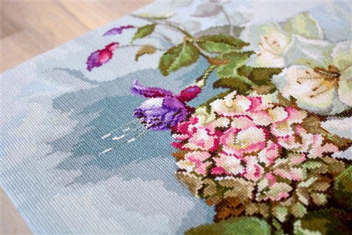 Bouquet with Roses BA2363L Counted Cross-Stitch Kit