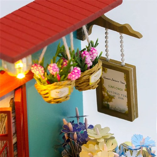 Miniature Wizardi Roombox Kit - Flower Shop Dollhouse Kit