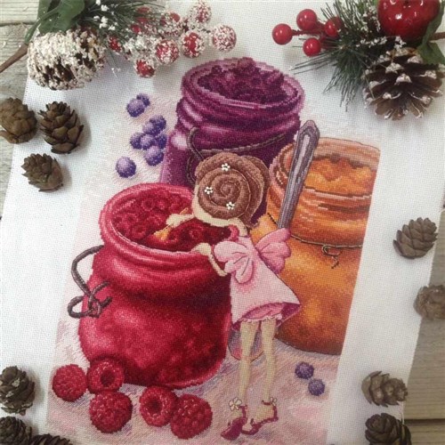 Fairy with Jam HB-610 / SNV-610 Counted Cross Stitch Kit