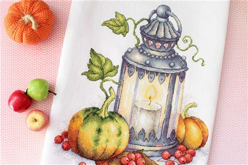 Autumn Flame HB-684 / SNV-684 Counted Cross Stitch Kit